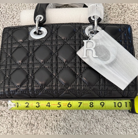 LADY D - fashion inspired Black Quilted Leather Top-Handle Bag w/Silver Hardware - Picture 5 of 6
